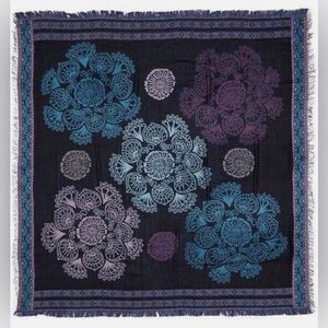 Vera Bradley Jacquard Fringe Scarf Bramble Scarf NWT